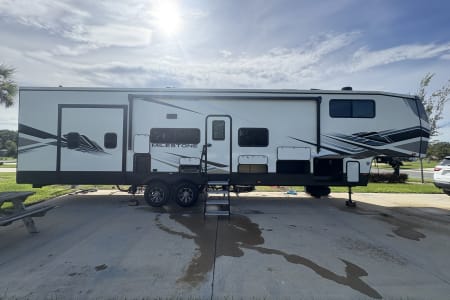Ocala FL Big family fifth wheel