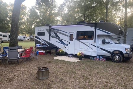 Dickinson TX Che Chateau