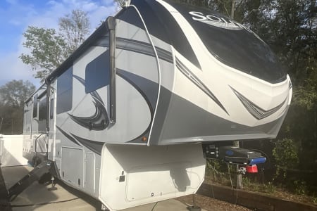 Belleview FL G&L Grand Design Solitude 390-RKR Fifth Wheel
