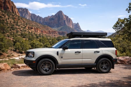 Las Vegas NV Fully Stocked 4x4 Sleeps upto 4  Heater available