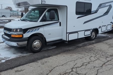 Portland OR 2027 Forest River Sunseeker (20S)