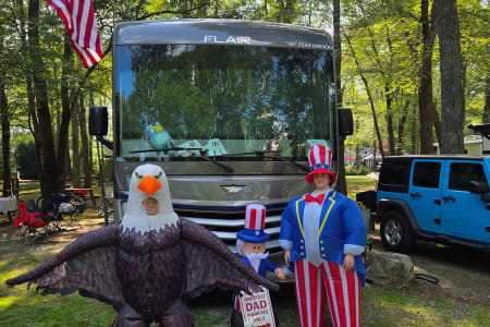 Westbrook CT 2021 Fleetwood Flair 34J – Family-Friendly Class A Motorhome