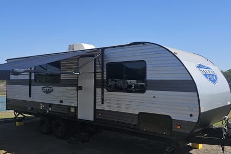 Belton TX King size bed Travel trailer