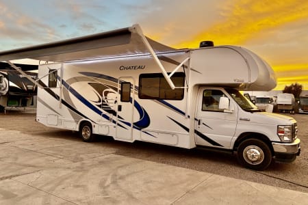 Phoenix AZ 2021 Thor Chateau 31BV • NO Generator Overnight • Quiet Inverter • Sl