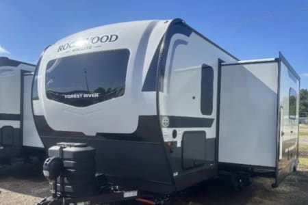 Deville LA Happy Camper HQ