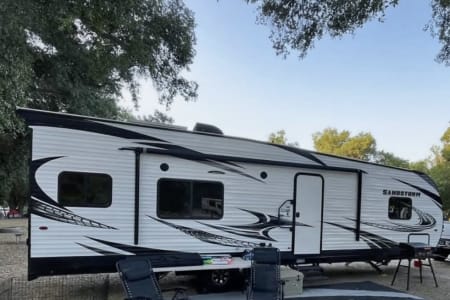 Menifee CA Luxury Sandstorm Toy Hauler | Sleeps 6+ |  Desert Ready