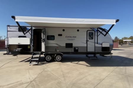 Newaygo MI 2021 Forest River Catalina 271BHSCK