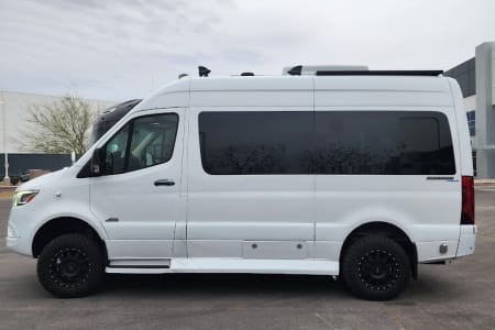 Reno NV 2023 Midwest Patriot FD2 – Ultimate Luxury Touring Coach