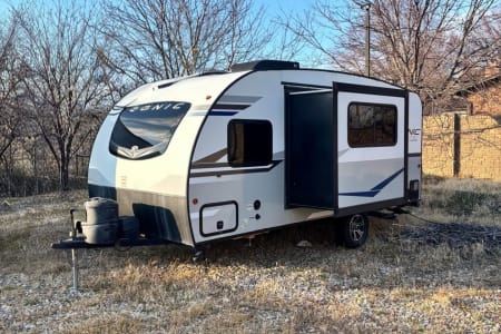 Farr West UT 2021 Sonic Lite 169VUD - Compact Adventure-Ready Travel Trailer