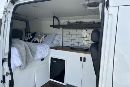 Centralia WA Meet Mona – Your Simple, Cozy, Adventure-Ready Camper Van