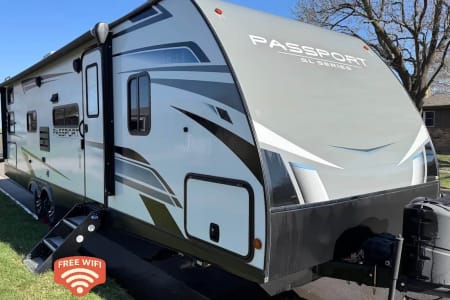 Huxley IA Free included Wi-Fi* Delivery Only** Room for the entire family!!