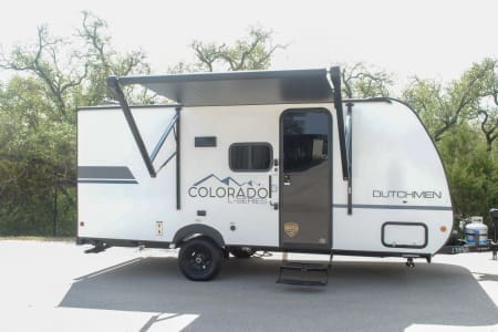 Georgetown TX Intro Pricing • 2026 Lightweight Camper • Sleeps 5 • Delivery Availab