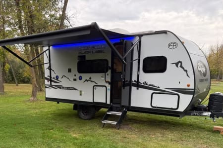 Ramsey MN 2025 Black Label Wolf Pup | Luxury & Stocked