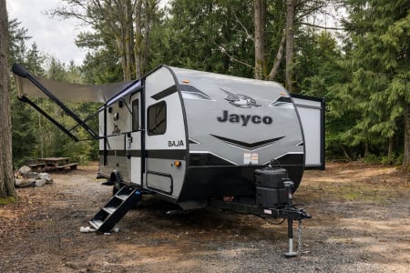 Lake Stevens WA Dog Friendly Bunkhouse - PNW RV Rentals