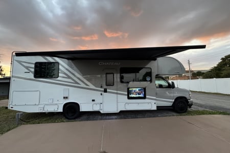 Fort Lauderdale FL 2026 Thor Chateau - Luxury | Smart home | Solar