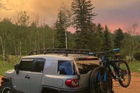 MORRISON CO FJ Cruiser Solo Adventure Rig