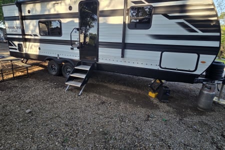 ​2024 Transcend Xplor 247BH: Modern Luxury for Your Next Family Adventure