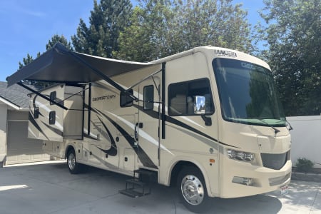 2020 Georgetown G3 bunkhouse