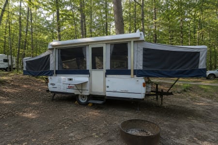 Classic Coleman Pop-Up – Easy Setup & Spacious Comfort