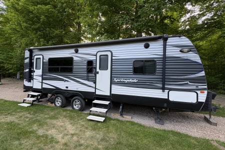 EZ UP Camper Getaway