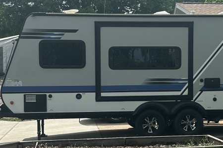 Jayco Jay Feather:  Easy to pull camper!