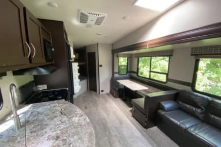 Fifth-wheel rentals in Paradise Valley