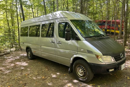 Camper-van rentals in Barry's Bay