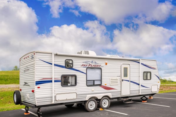 Jay Jay’s Luxe Escape – Comfort and Adventure for the Whole Crew!