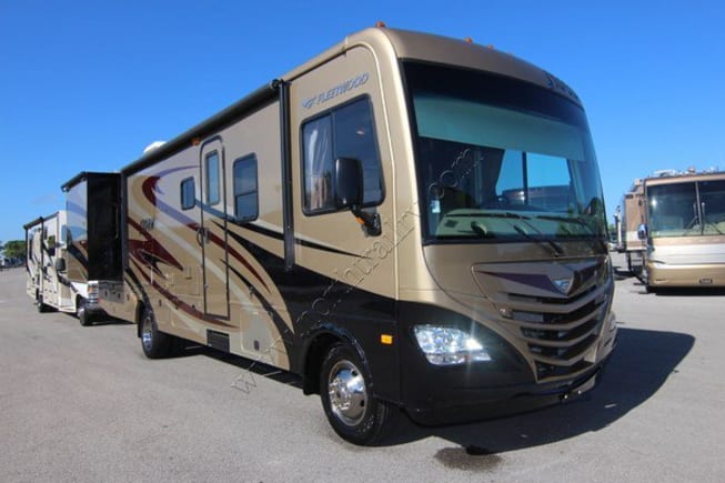 2015 Class A RV for Rent in Deerfield Beach, FL - RVUSA.com