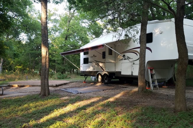 2005 Forest River Cedar Creek Silverback Edition Fifth Wheel For