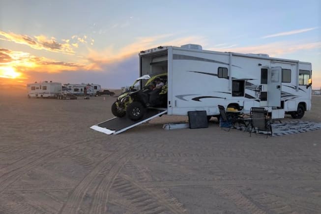 2009 Class A RV for Rent in Phoenix, AZ - RVUSA.com