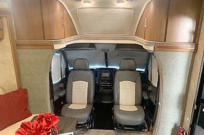 2015 Class C RV for Rent in Sunnyvale, CA - RVUSA.com