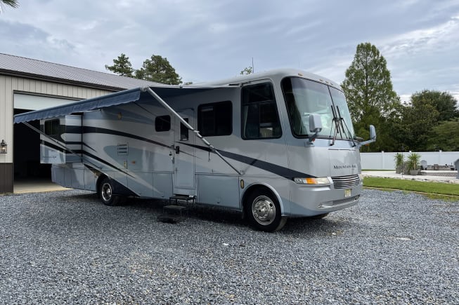 2002 Newmar Mountain Aire available for rent in Millville NJ