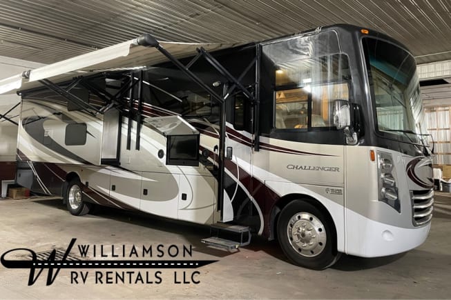 2017 Thor Motor Coach Challenger available for rent in Seymour IN