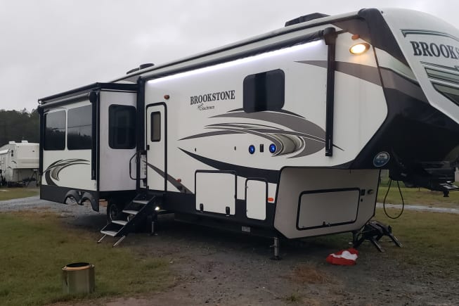 2020 Fifth Wheel RV for Rent in Ocala, FL - RVUSA.com