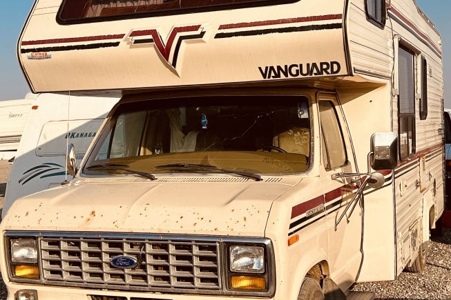 1988 Class B RV for Rent in Calgary, AB - RVUSA.com