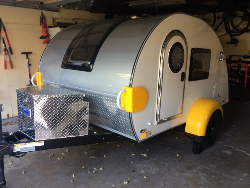 Diamond plated front end and toolbox. Tool box houses the 110 amp hour battery.