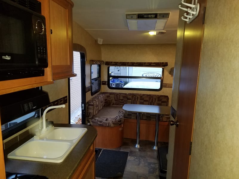 Kitchen/Dining Area