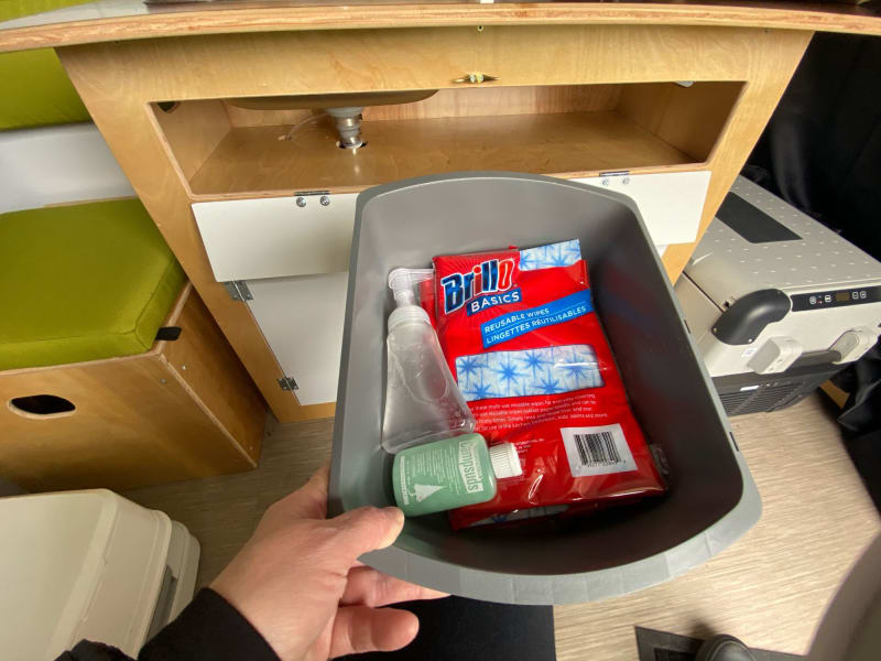 Dishwashing supplies