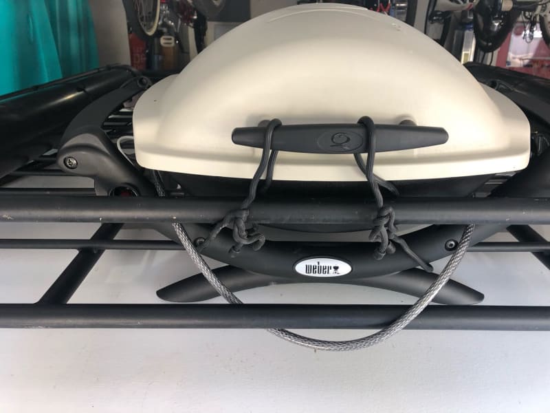 A weber grill is even included! Weber grill are the top of the market quality products. Connected to its own propane tank. 