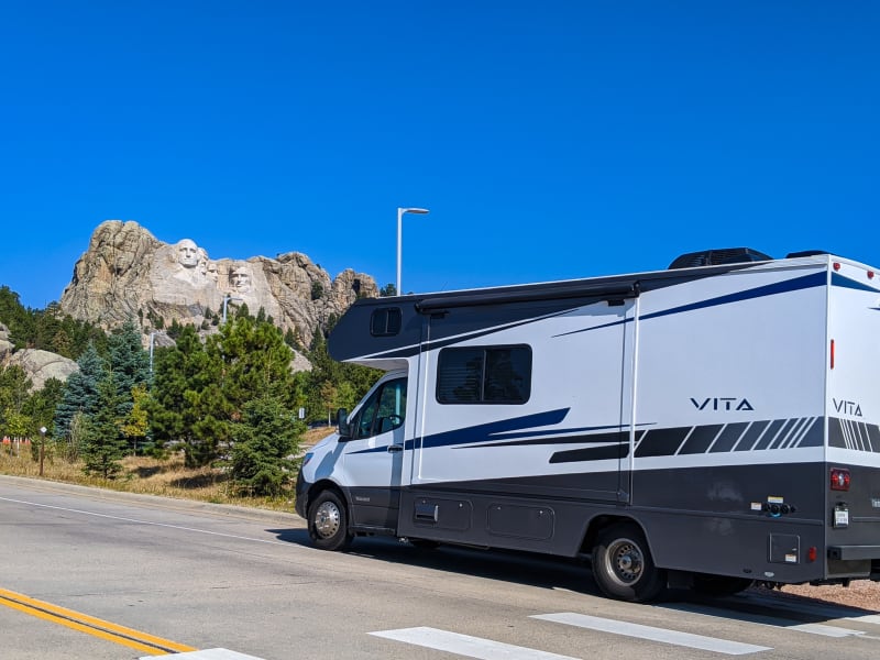 RV Great Lakes will take you to Mt. Rushmore! 