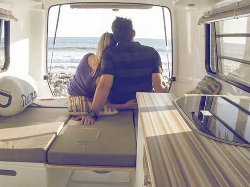 Queen bed with kitchenette (extra fee)