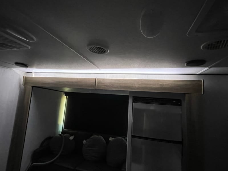above pull out lighting