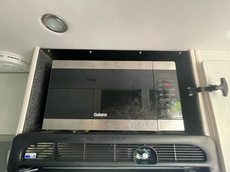 Microwave, oven, air fryer combo 