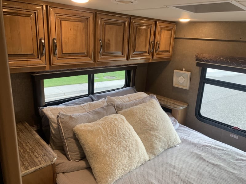 Queen bed in Master.