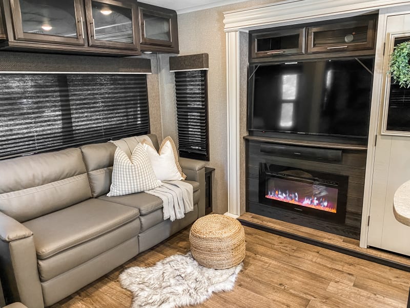 Great fireplace with comfortable heat.