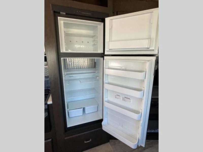 Nice sized refrigerator and freezer.