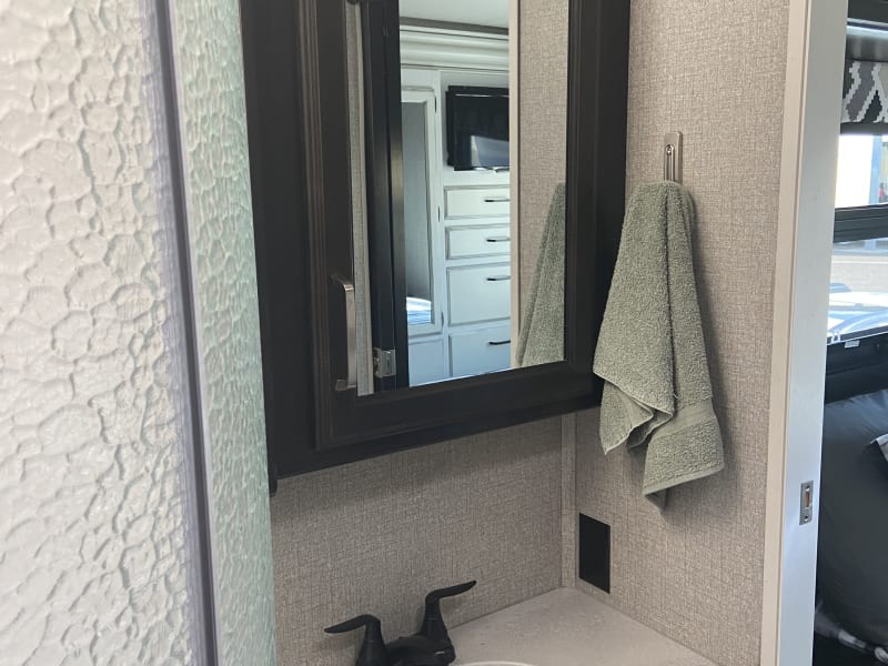 Vanity 