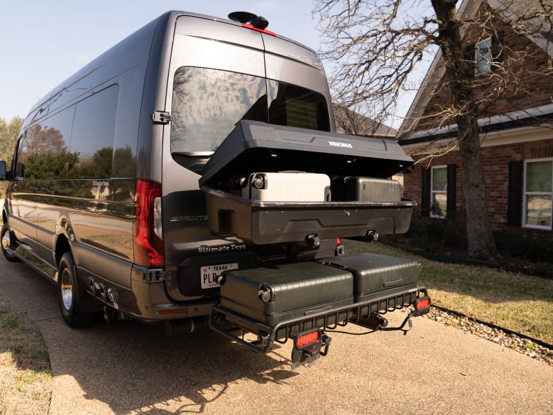Yakima Exo luggage rack system, will fit 2 checked bags and 4 carry on bags with room for a small soft bag. 