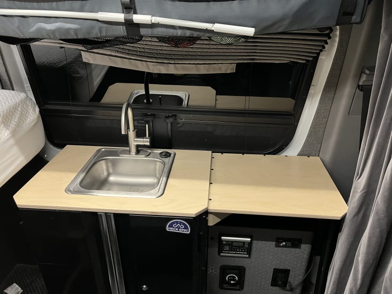 New sink and counter space!